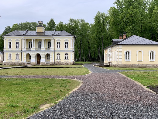 В гости к "колдуну" Брюсу 