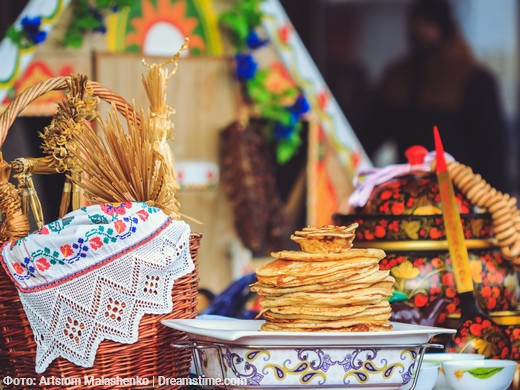 Деревянная и стеклянная масленица