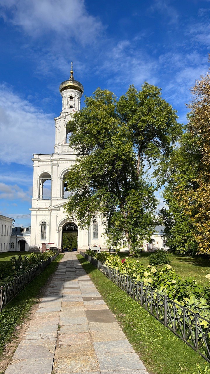 Изображение галереи