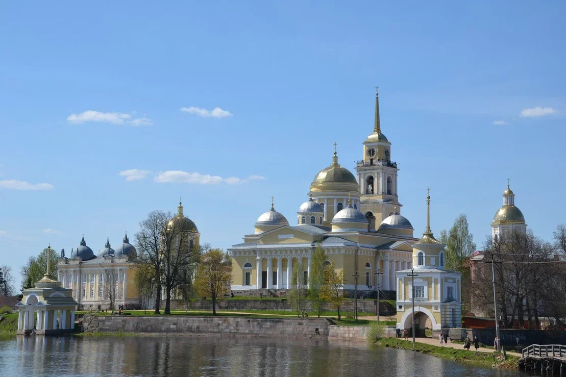 Изображение галереи